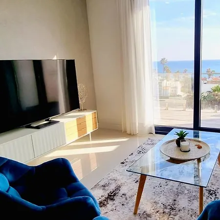 Paloma Sea View *