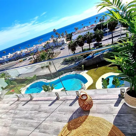 Paloma Sea View